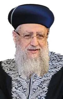 הרב תמונה נוספת של הרב דוד יוסף שליט"א בליבוש של הראשון לציון (גרפיקה בלבד ההכתרה בג' חשוו